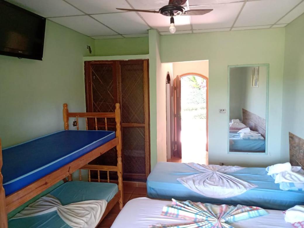 Hotel Fazenda Aldeia Do Vale Жакареи Экстерьер фото